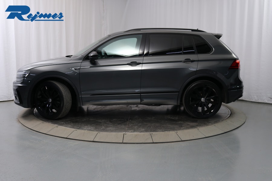Volkswagen Tiguan R-Line/20"/Värmare 2019, bild 2/58