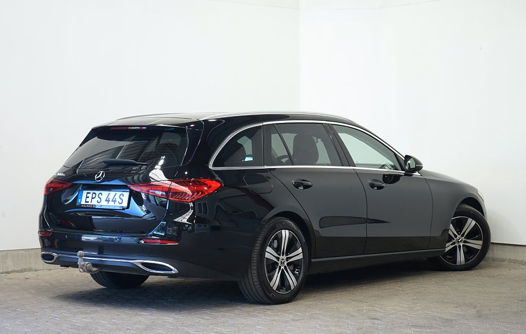 Mercedes-Benz C 300 T e 9G-T Avantgarde B-kamera Navi 313hk 4.99% Ränta