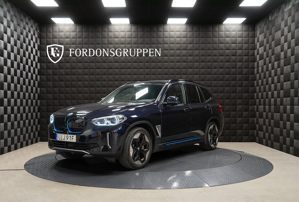 BMW iX3 80 kWh Charged Plus / Panorama / H&K / SE SPEC