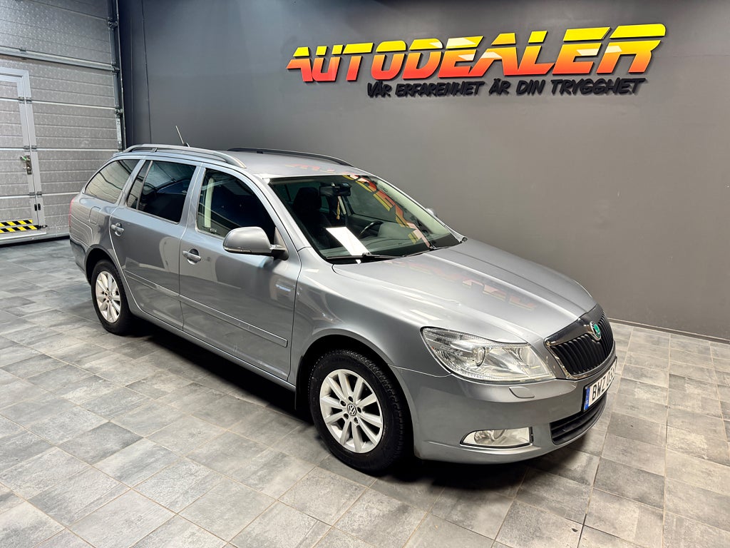 Skoda Octavia Kombi 1.6 TDI Elegance Euro 5 (105HK)