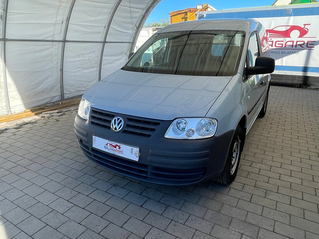 Volkswagen Caddy Skåpbil 2.0 SDI KAMREM-BYTT NYSERV NYBESIKTAD DRAG S+V