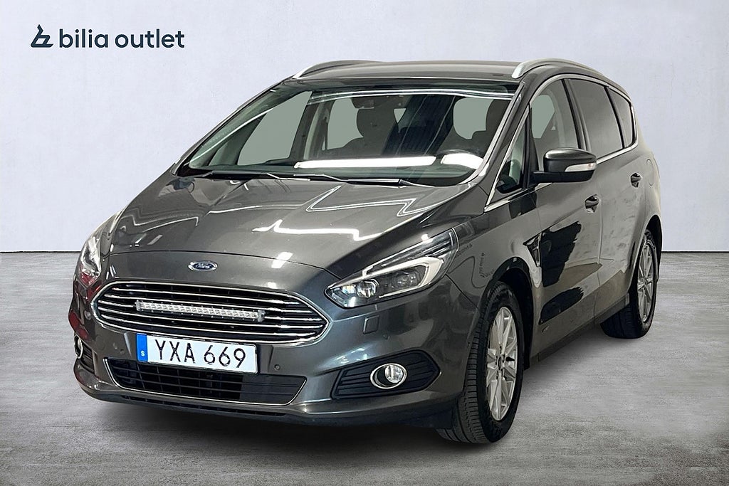 Ford S-Max 2.0 TDCi AWD Business 7-sits 150hk Navi Drag Backkamera