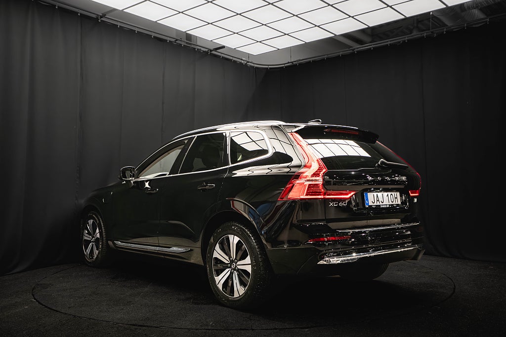 Volvo XC60 T6 AWD PANORAMA DRAG 360° H/K 1-ÄGARE 94.4%SoH MOMS