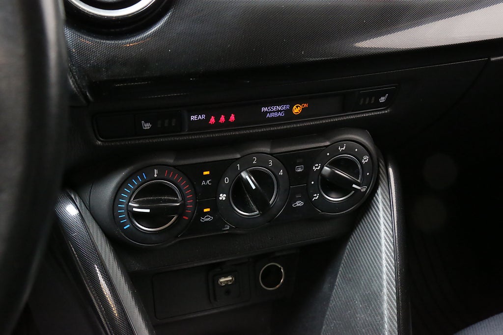 Mazda 2 1,5 SKYACTIV-G 90hk Core 5-dörrar 2015