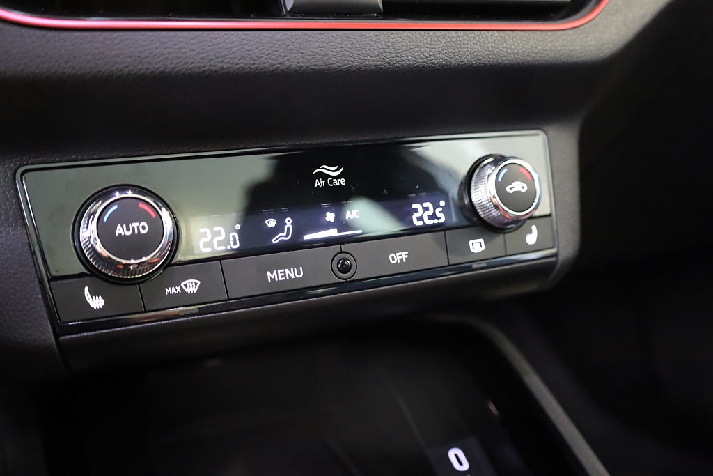 Skoda Kamiq 1.0 TSI AUT Monte Carlo Drag CarPlay Panorama Kamera 2022