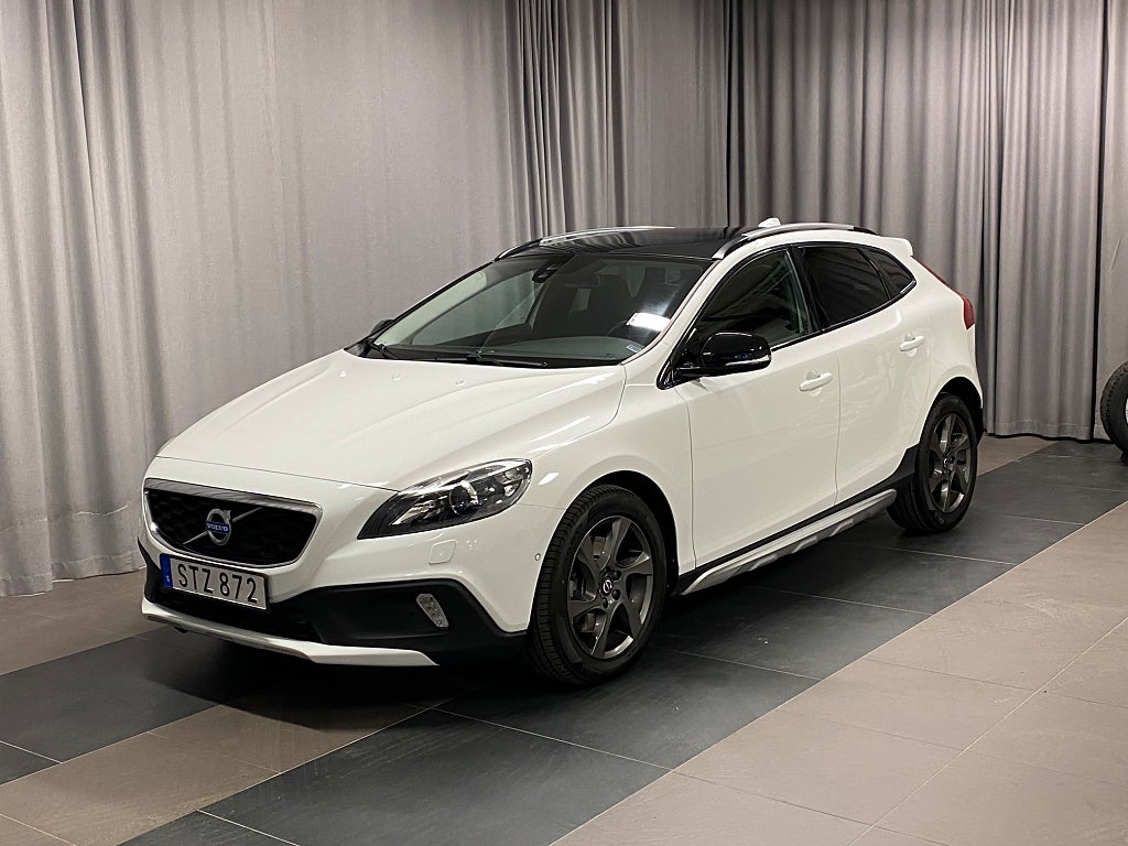 Volvo V40 Cross Country D3 Geartronic Momentum BE PRO