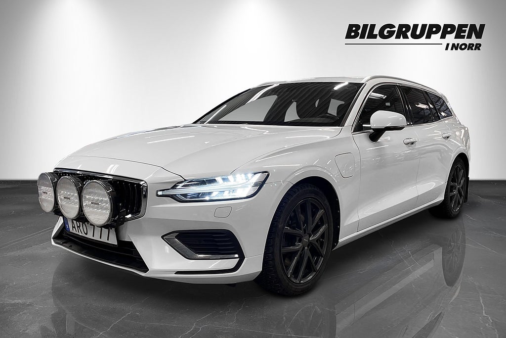 Volvo V60 Recharge T6 AWD Inscription (V-hjul, Drag, Värmare)