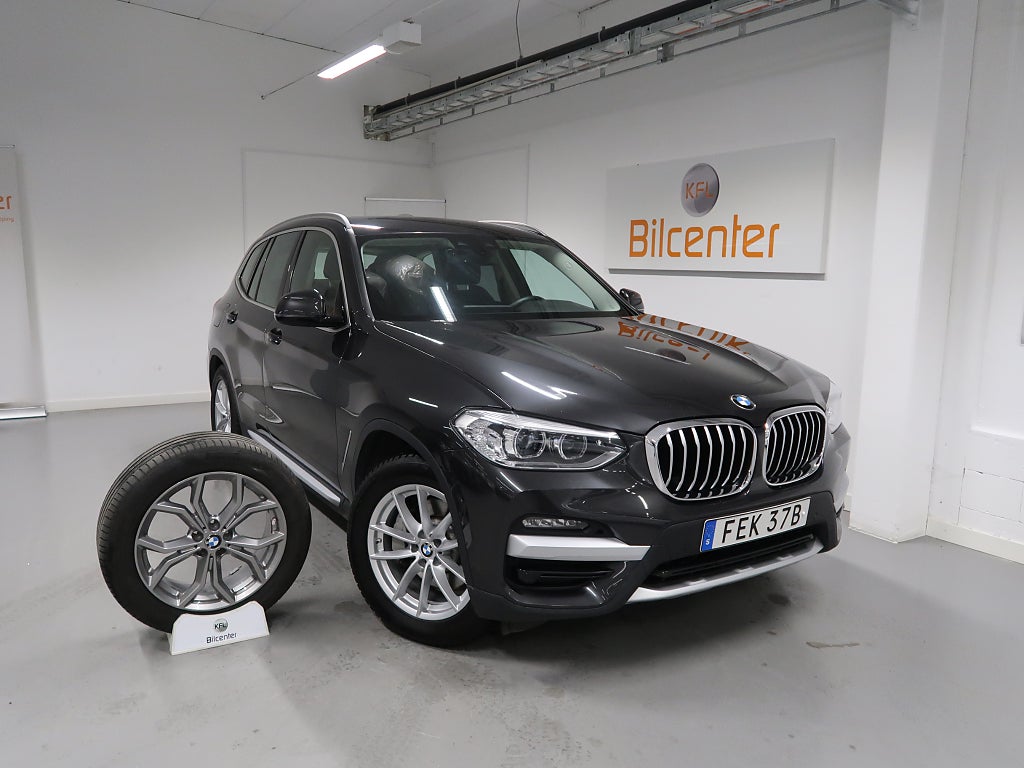 BMW X3 *KFL 10 år 2,99%* xDrive30e V-Däck ingår Drag-Navi-Kamera-Mratt