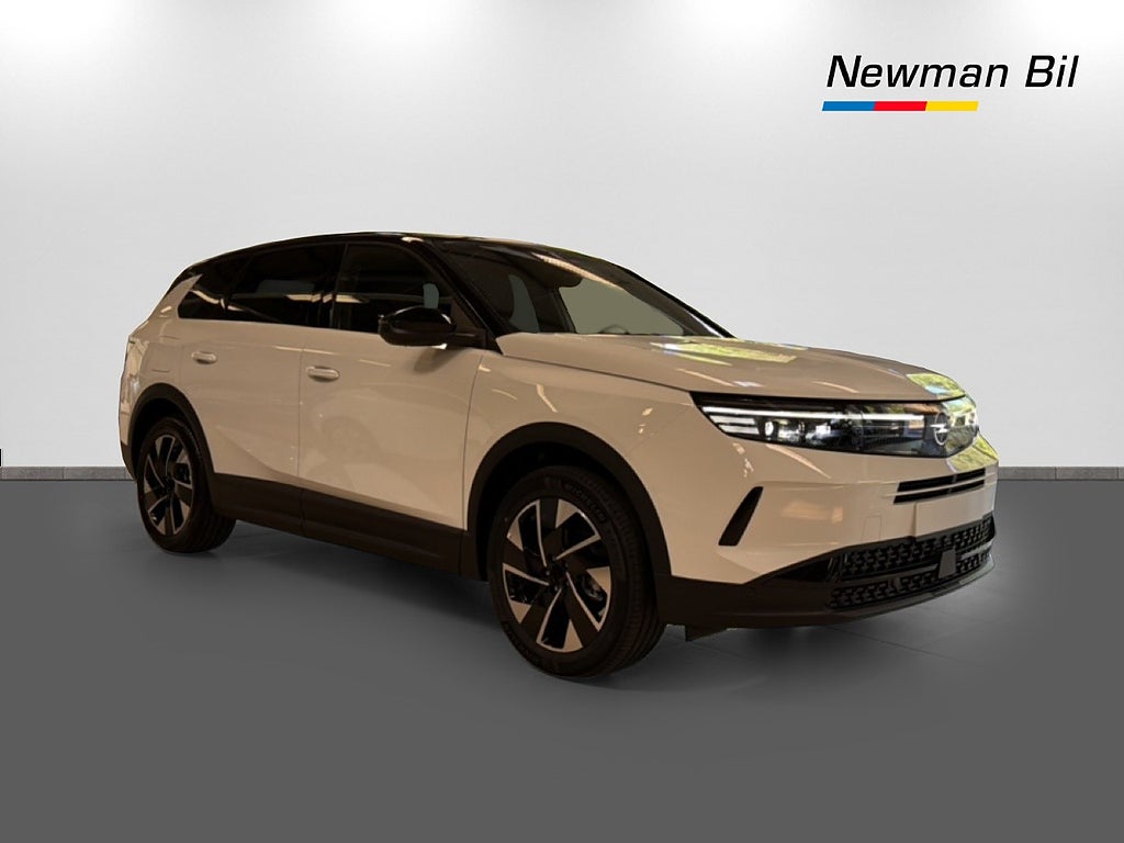 Opel Grandland X GS Hybrid Panorama Focal hifi Dragkrok Skinn FABRIKSNY