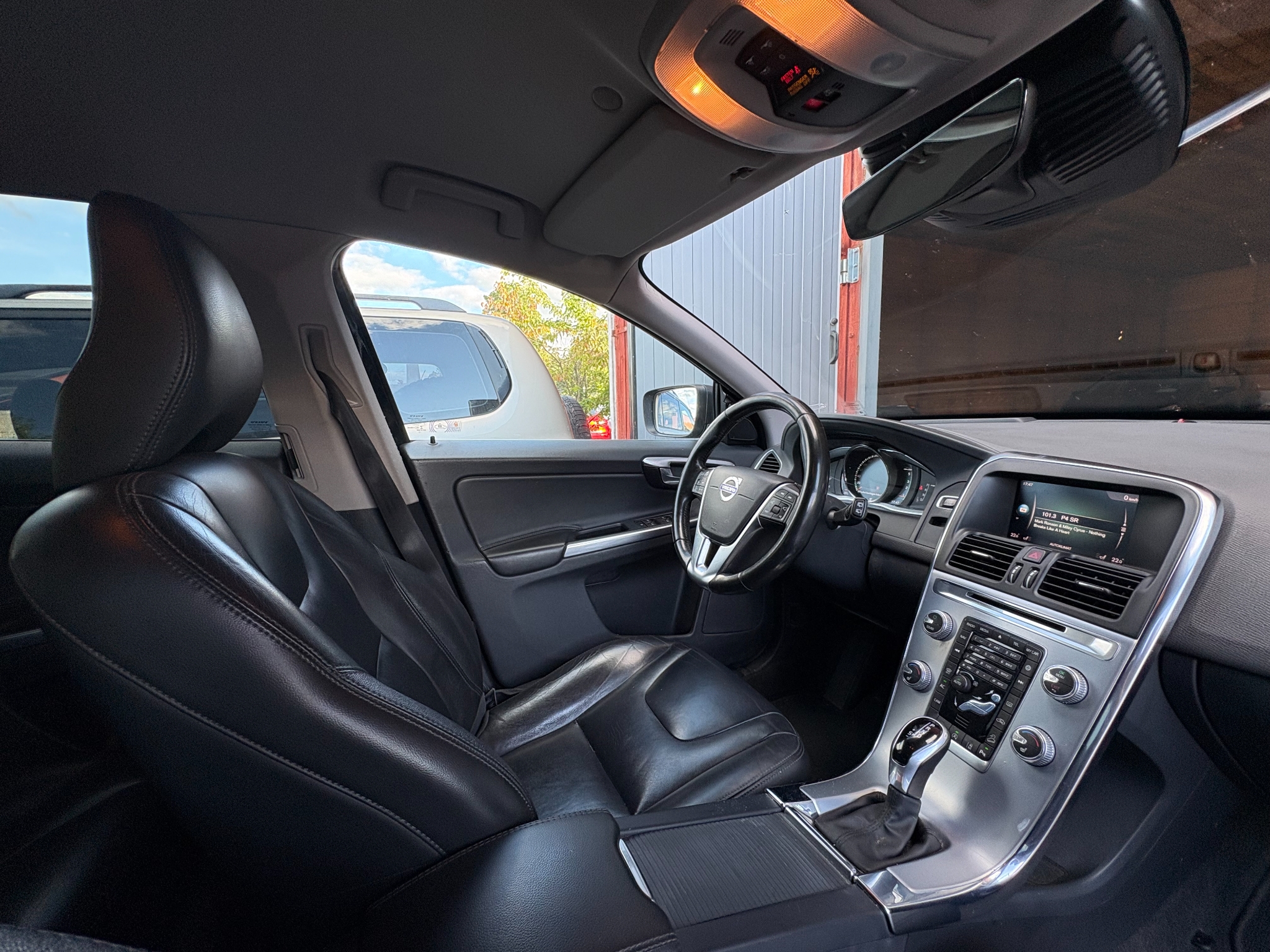 Volvo XC60 2017, kuva 5/40