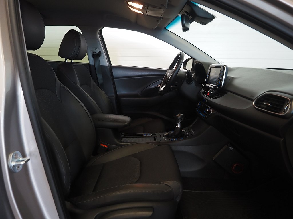 Hyundai i30 1.4 T-GDi 140hk Premium Navi M-Värm Kamera 2018