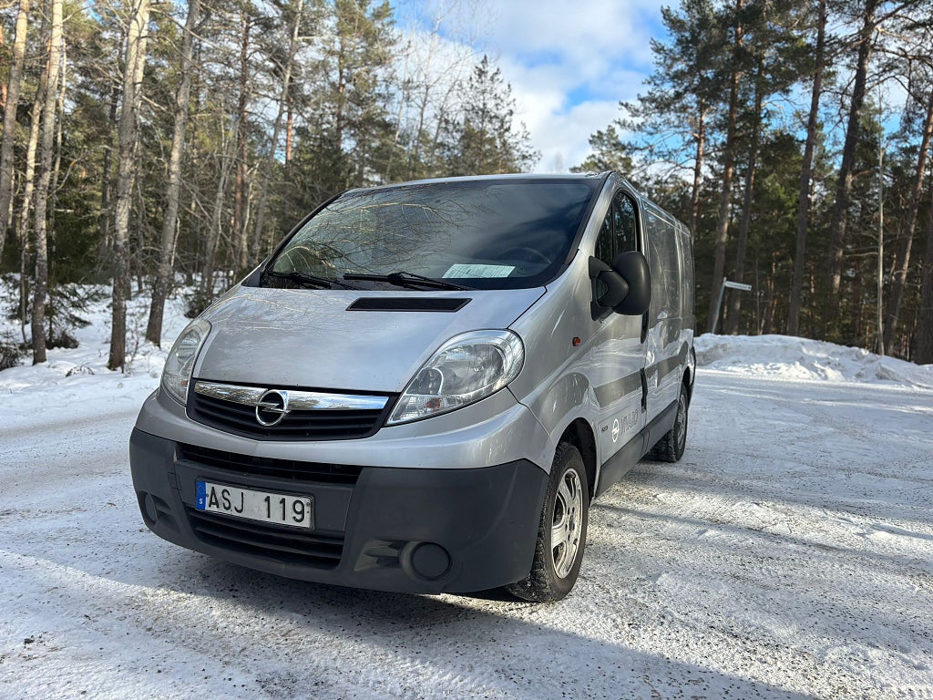 Opel Vivaro Skåpbil 2.9t 2.0 CDTI Quickshift Euro 5 Automat Flytt R