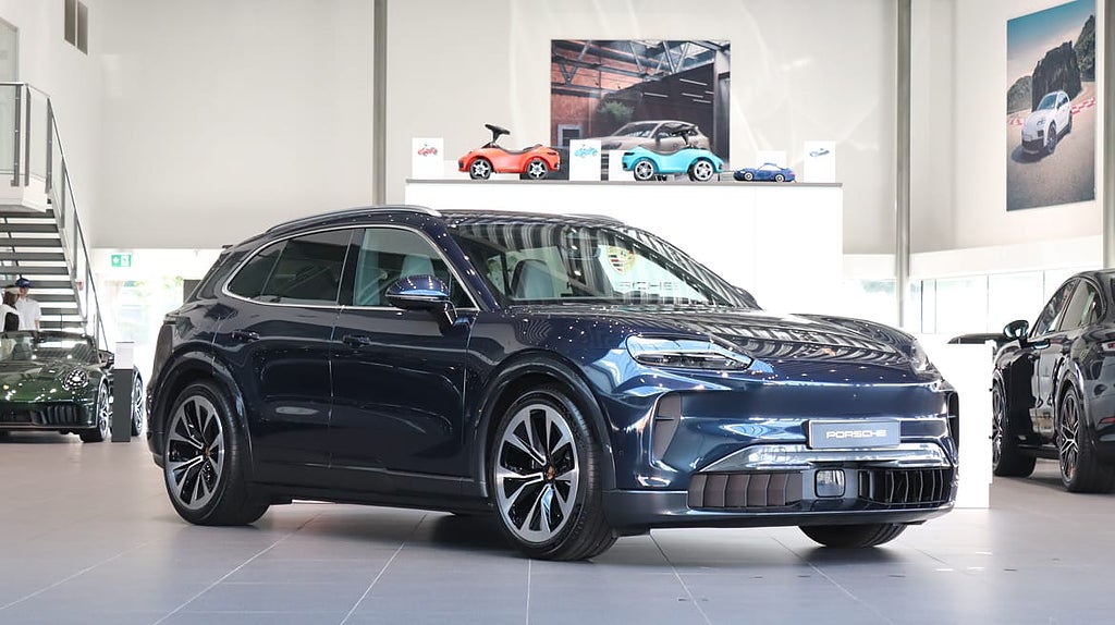 Porsche Cayenne Electric