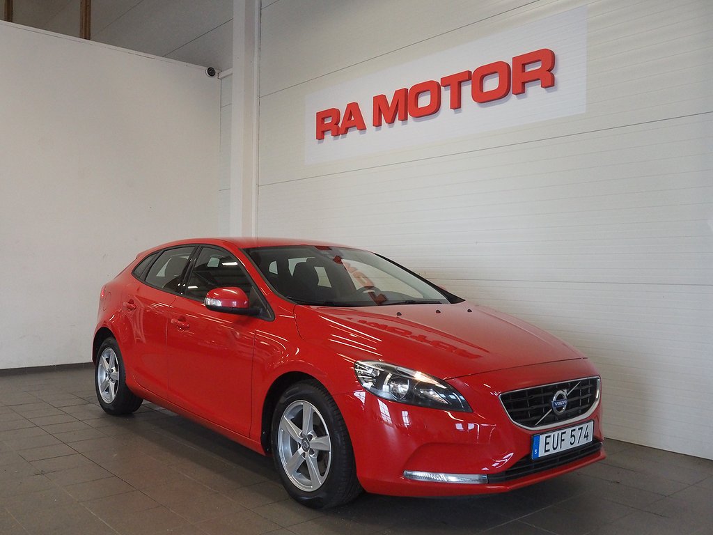 Volvo V40 T3 150hk Kinetic | Värmare | 2015