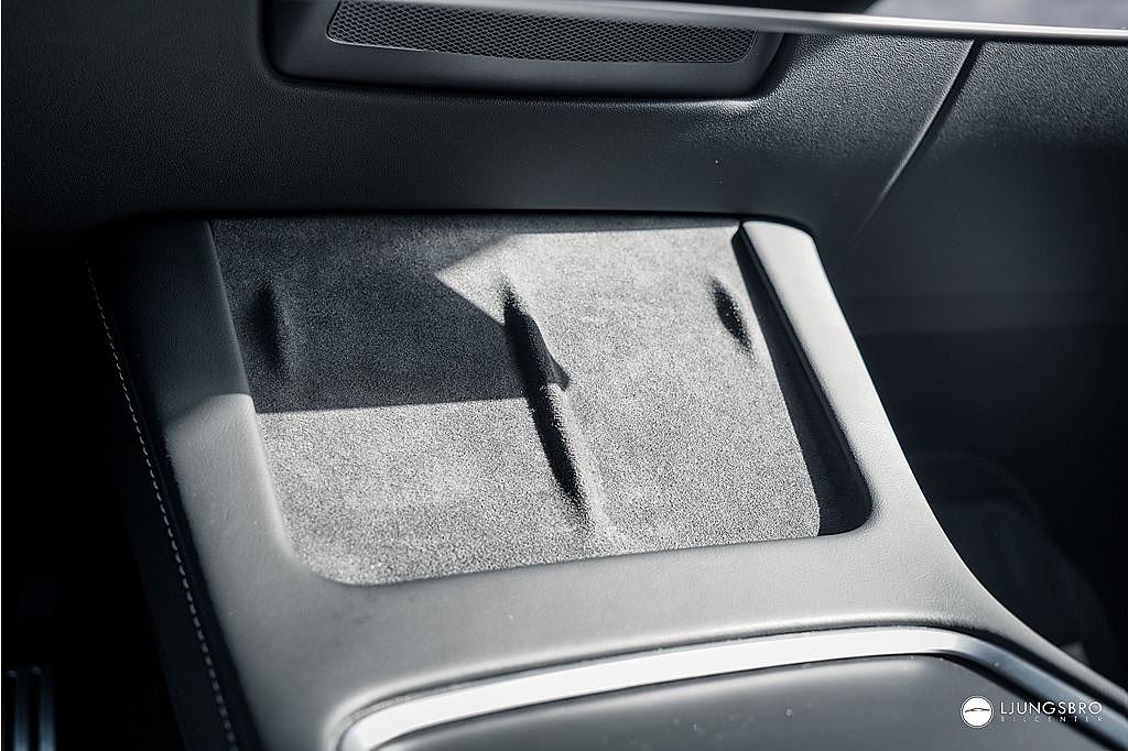 Tesla Model Y Performance 534hk / 1 Ägare / Dragkrok