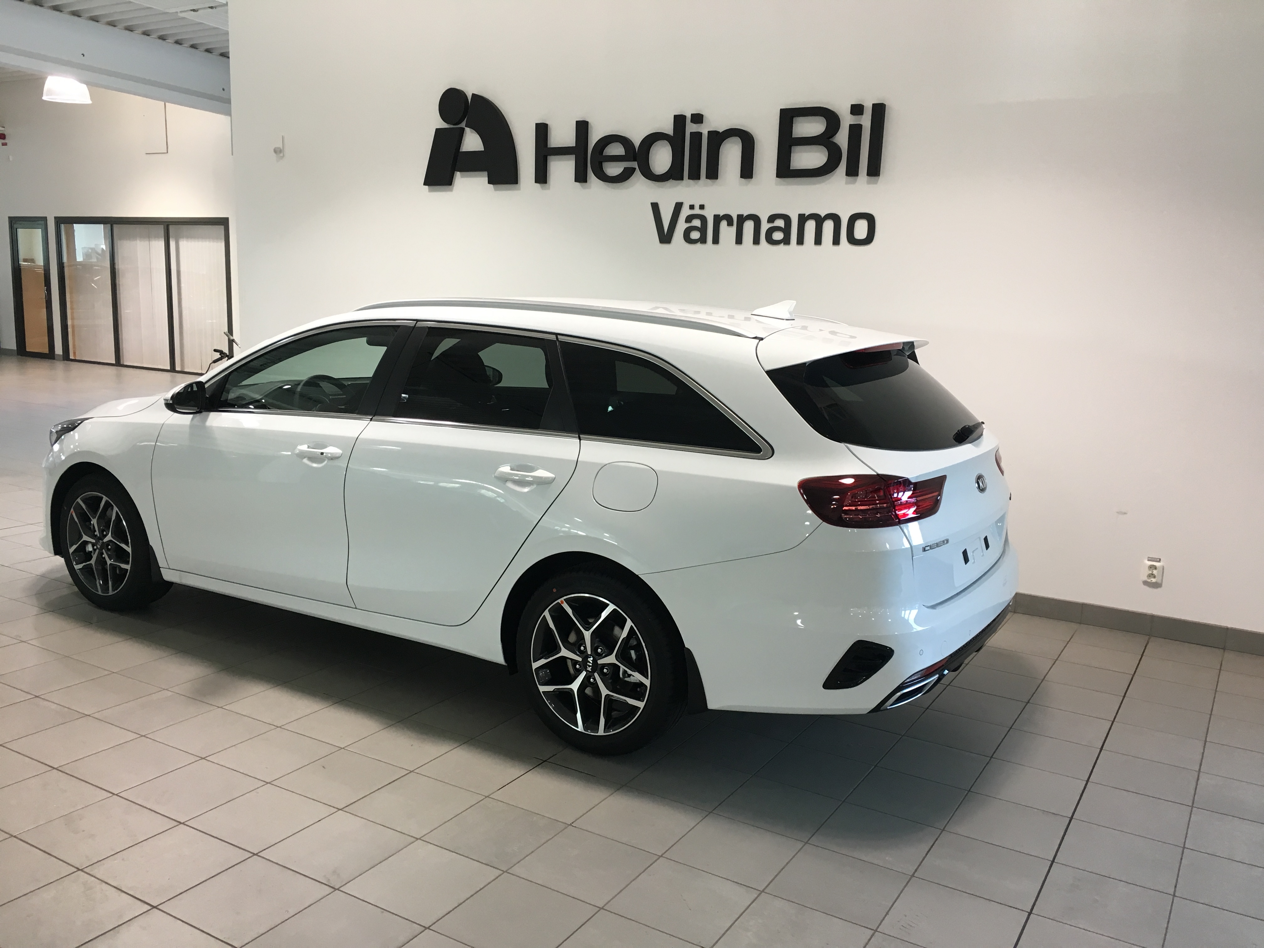 Kia Ceed 2019, kuva 3/37
