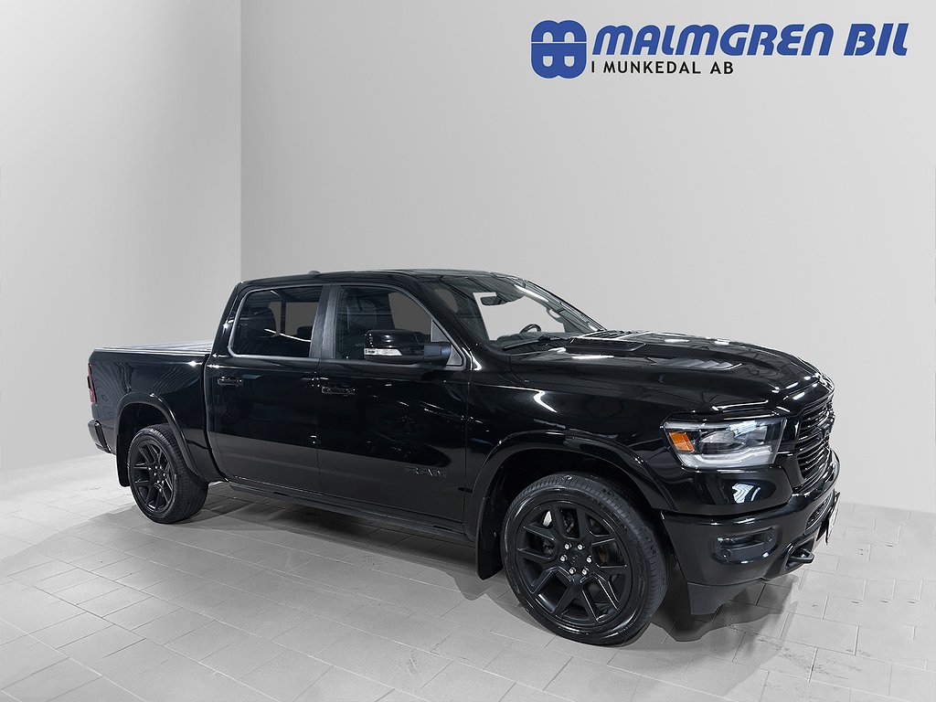 Dodge RAM 1500 V8 Laramie Night Edition Crew Cab Bakflip