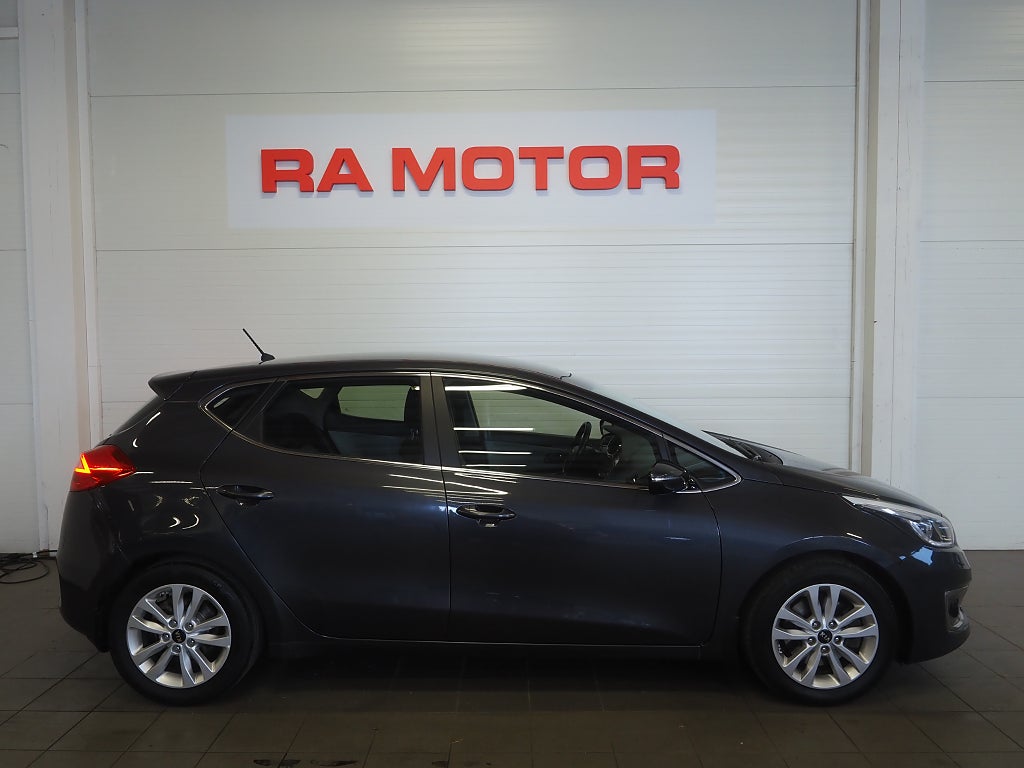 Kia Ceed 1.6 GDI 135hk P-Sensorer