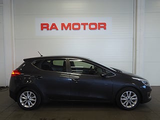 Halvkombi Kia Ceed 4 av 19