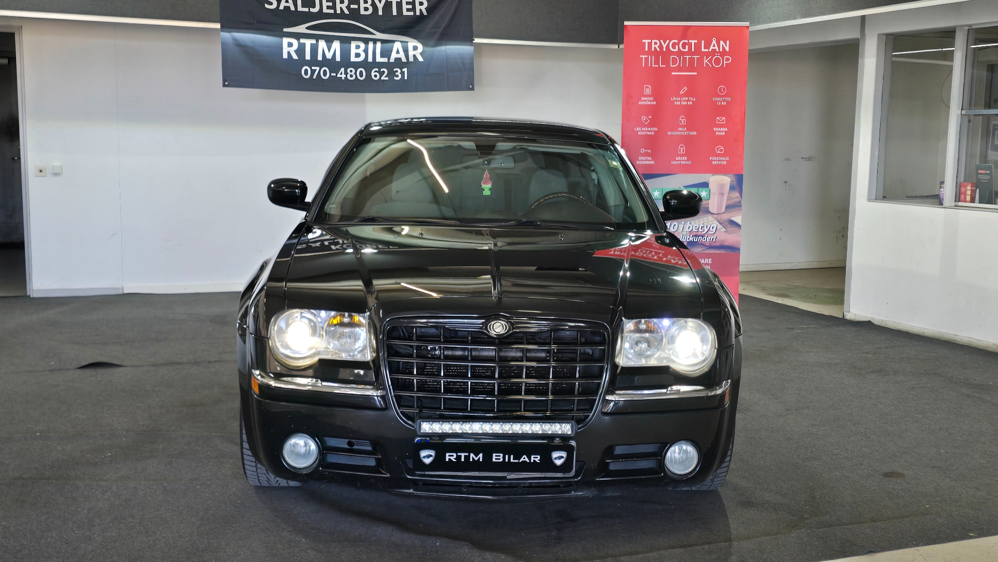 Chrysler 300C Touring 2.7 V6 2007, bild 2/28