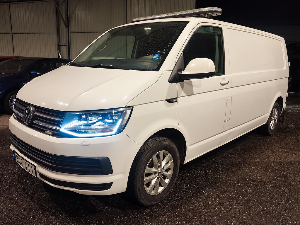 Volkswagen Transporter 2.0 TDI 140hk L2 Lång Värmare / Inredd