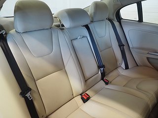 Sedan Volvo S60 13 av 20