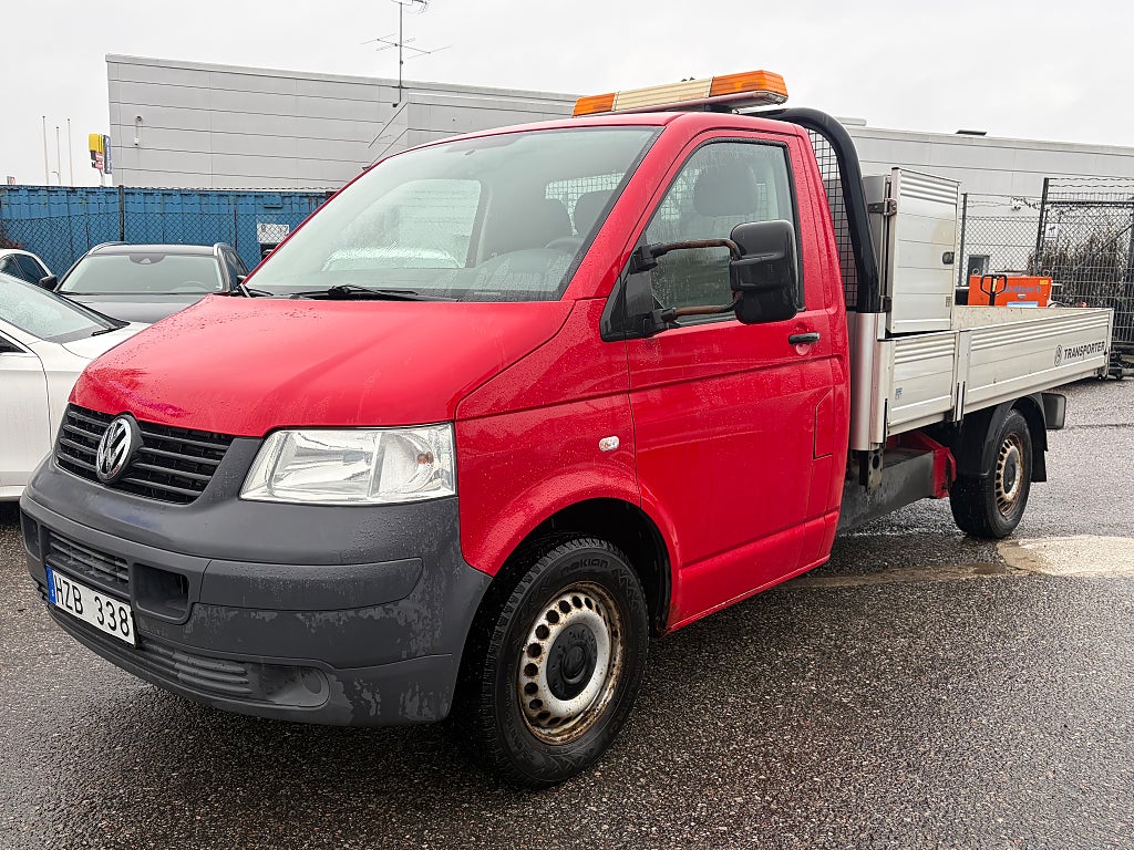 Volkswagen Transporter 2.5 TDI 131hk Lång Flak + Kran HIAB-008
