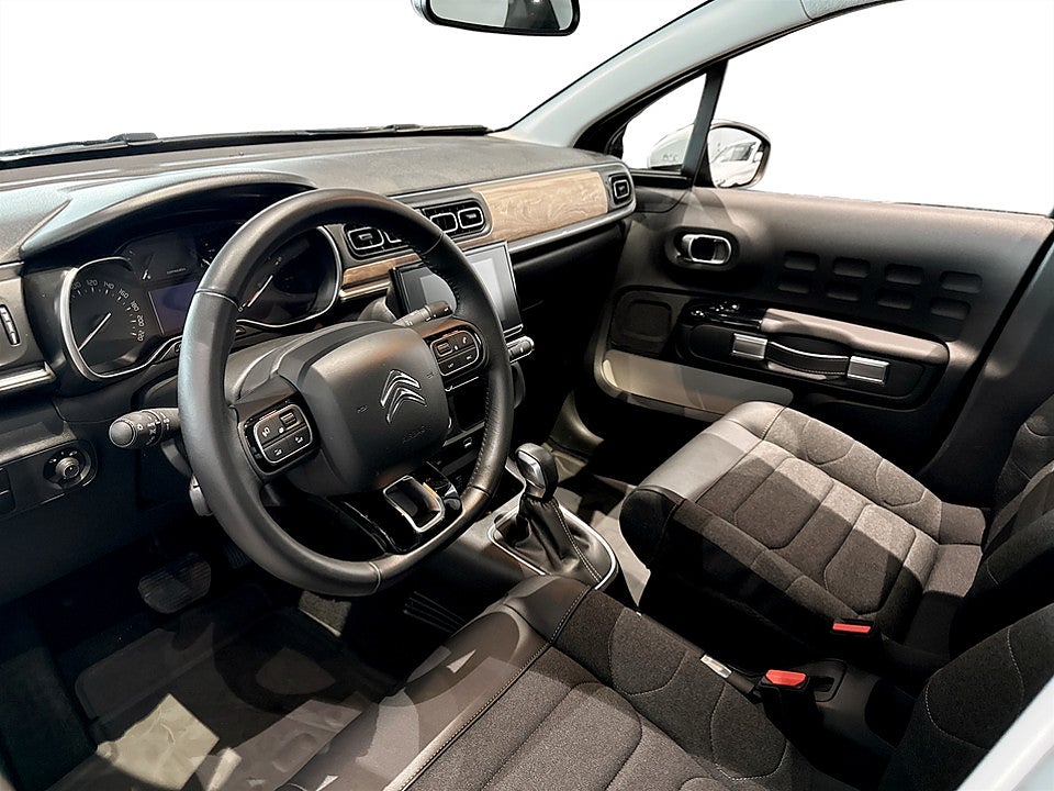 Bild på Citroën C3 Shine 1.2 PT 110hk Aut CARPLAY VÄRMARE