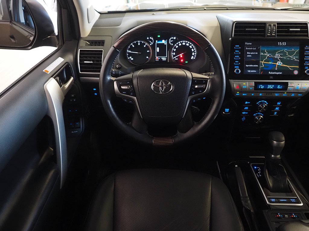 Toyota Land Cruiser 2.8 D-4D 4WD Premium Drag D-Värm Ledramp 2022