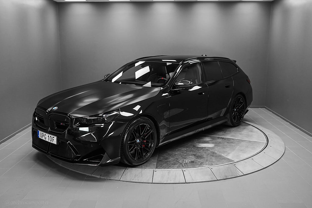 BMW M5 Touring 727hk/Head-Up/360°/Pano/MOMS/Drag