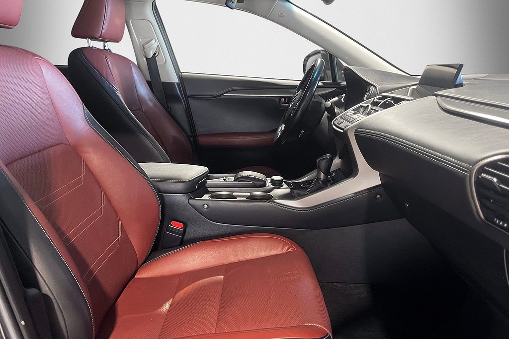 Lexus NX 300h AWD 2.5 AWD| BUSINESS | PREMIUM | LÄDER 2016