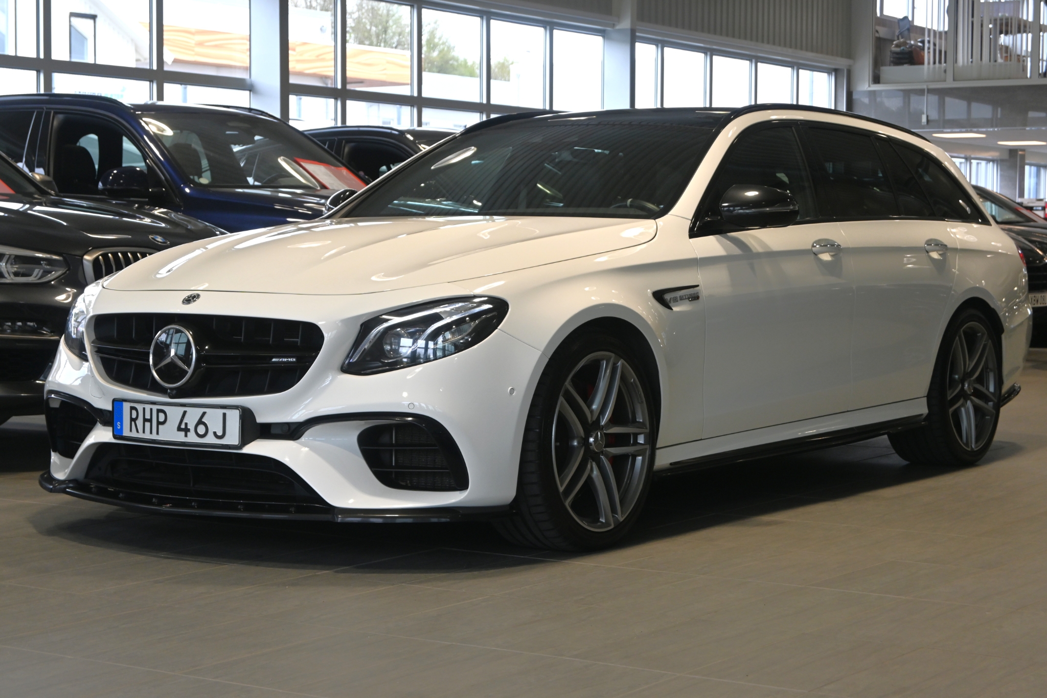 Mercedes-Benz E