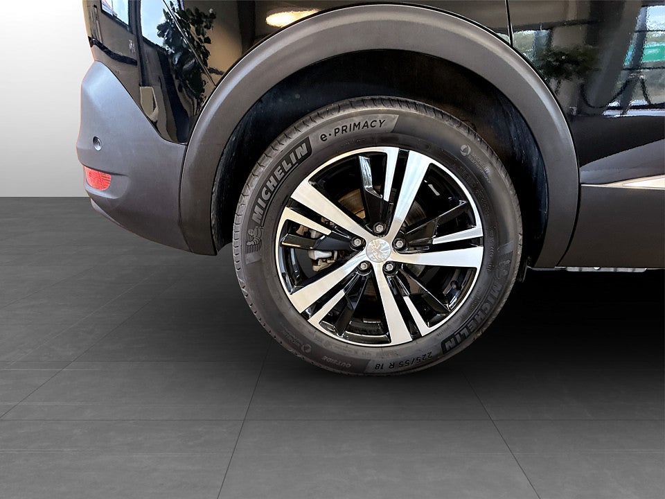 Bild på Peugeot 5008 GT 1.2 PT 130hk Aut 7-SITS B-KAMERA CARPLAY