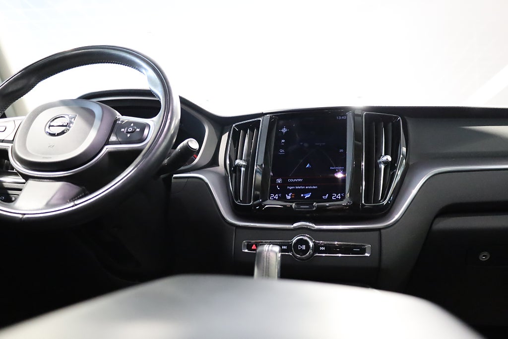 Volvo XC60 Recharge T6 340hk Inscription Exp AWD H/K Pano Drag