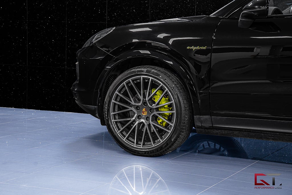 Porsche Cayenne E-Hyb Coupé Platinum Edt MOMS 22" Pano HuD BOSE 14-vägs