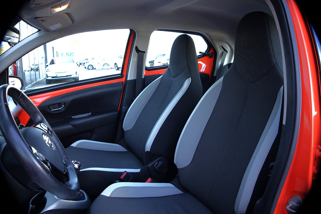 Toyota Aygo 5-dörrar 1.0 VVT-i X-PLAY Touch Euro 6