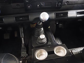 SUV Land Rover Defender 110 19 av 22