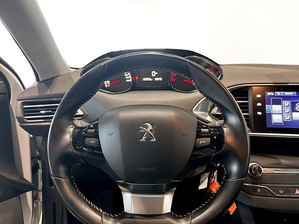 Bild på Peugeot 308 SW Active 1.6 BHDi 120hk BACKSENSORER