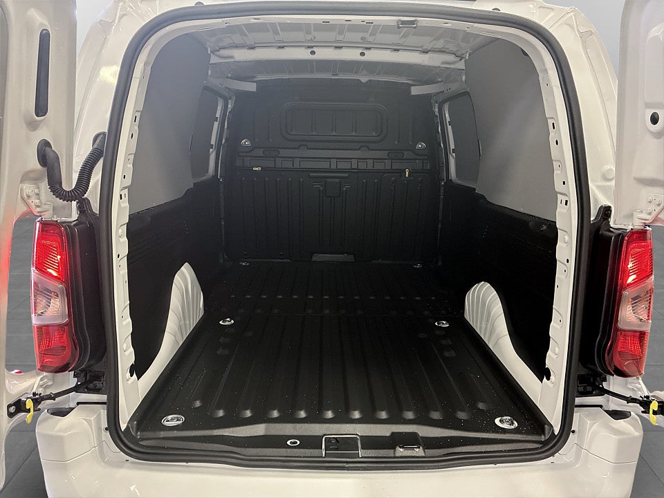 Bild på Peugeot Partner Plus 130hk Aut L2 - EDITION! SERVICE & VINTERHJUL INGÅR