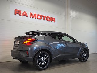 SUV Toyota C-HR 4 av 19