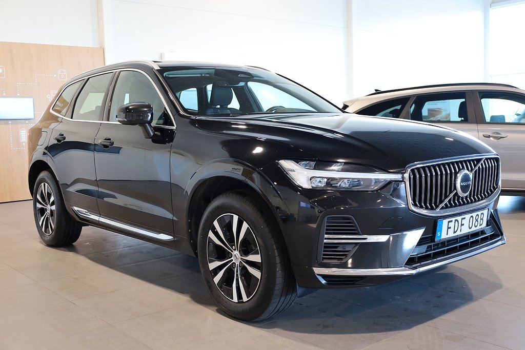 Volvo XC60 T6 Recharge 350hk AWD Core Edition Panorama Drag 2023
