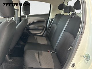 Halvkombi Mitsubishi Space Star 9 av 14