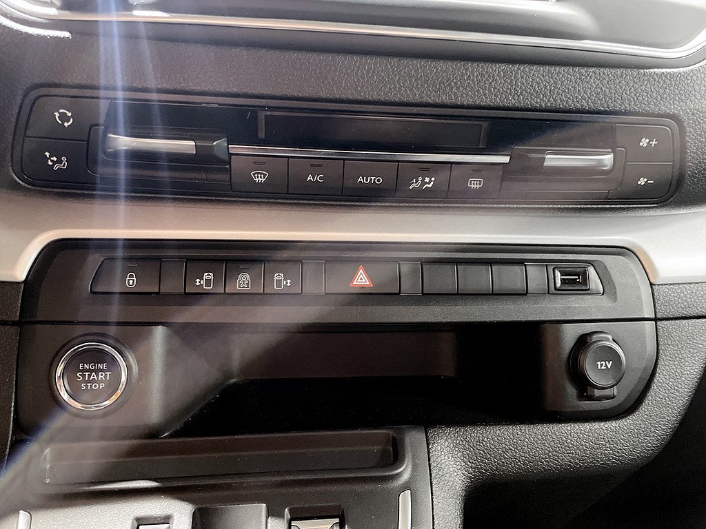 Bild på Citroën e-Jumpy Spacetourer Feel+ L3 8-SITS - DEMO