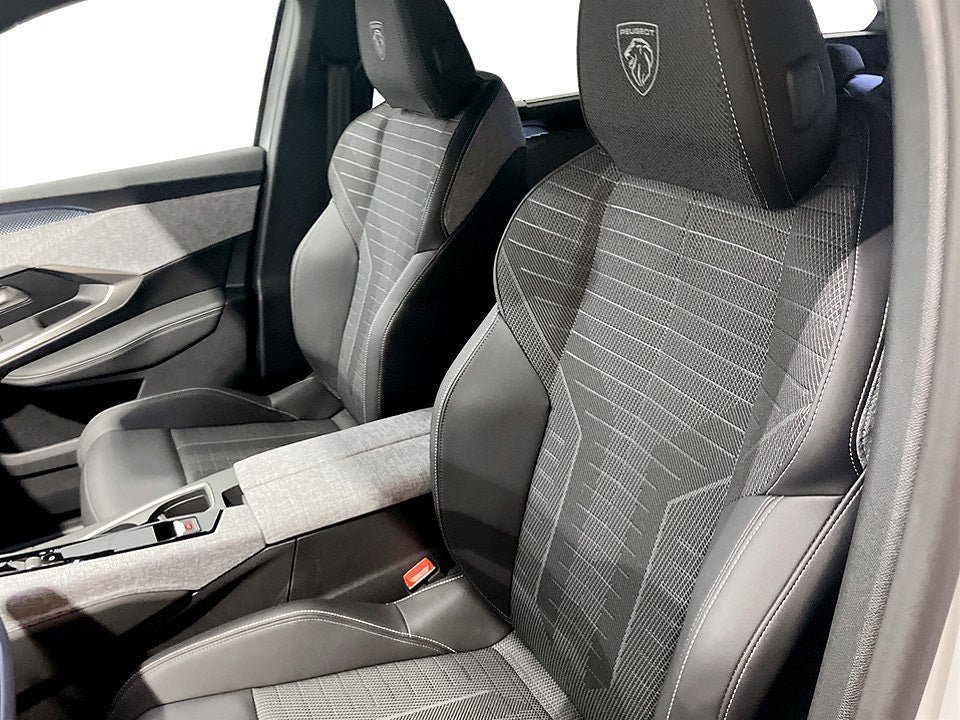 Bild på Peugeot 5008 GT Hybrid 145hk Aut - 7-SITS,B-KAMERA,NAV