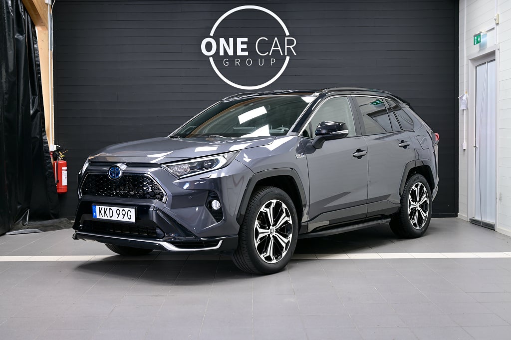 Toyota RAV4 Plug-in Hybrid E-CVT MOMS Panorama JBL 306hk
