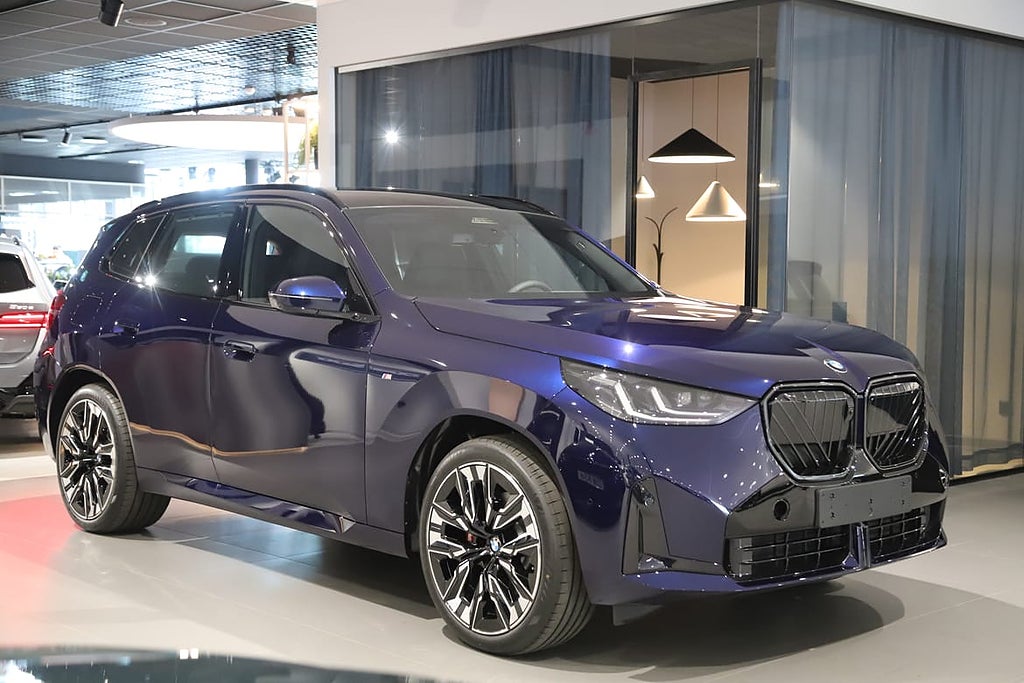 BMW X3 xDrive 30e / M Sport PRO / Pano / HUD