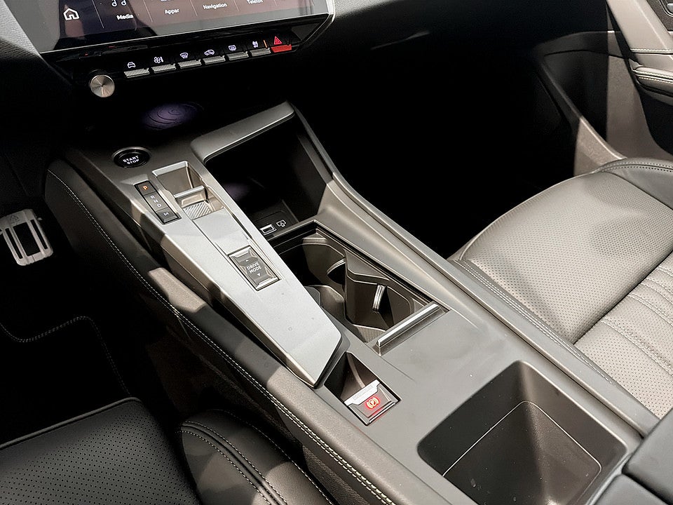 Bild på Peugeot 408 Edition Exclusive Hybrid Aut - OMGÅENDE LEVERANS!