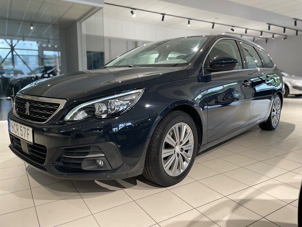 Peugeot 308 sw 1.2 PT 130 EAT Allure *Dragkrok, V-Hjul. *Kamrem bytt