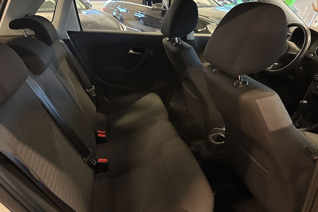 Volkswagen Polo 5-dörrar 1.4 MPI Masters M-värmare Sov Hjul miniatyr 9