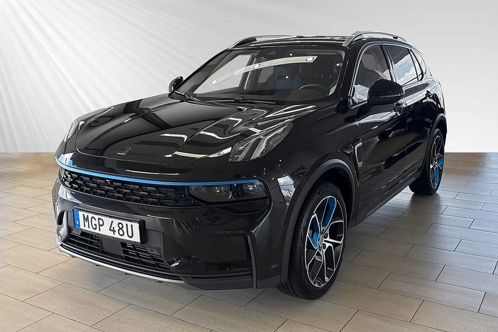Lynk & Co 01 PHEV Panorama 360 Kam Infinity